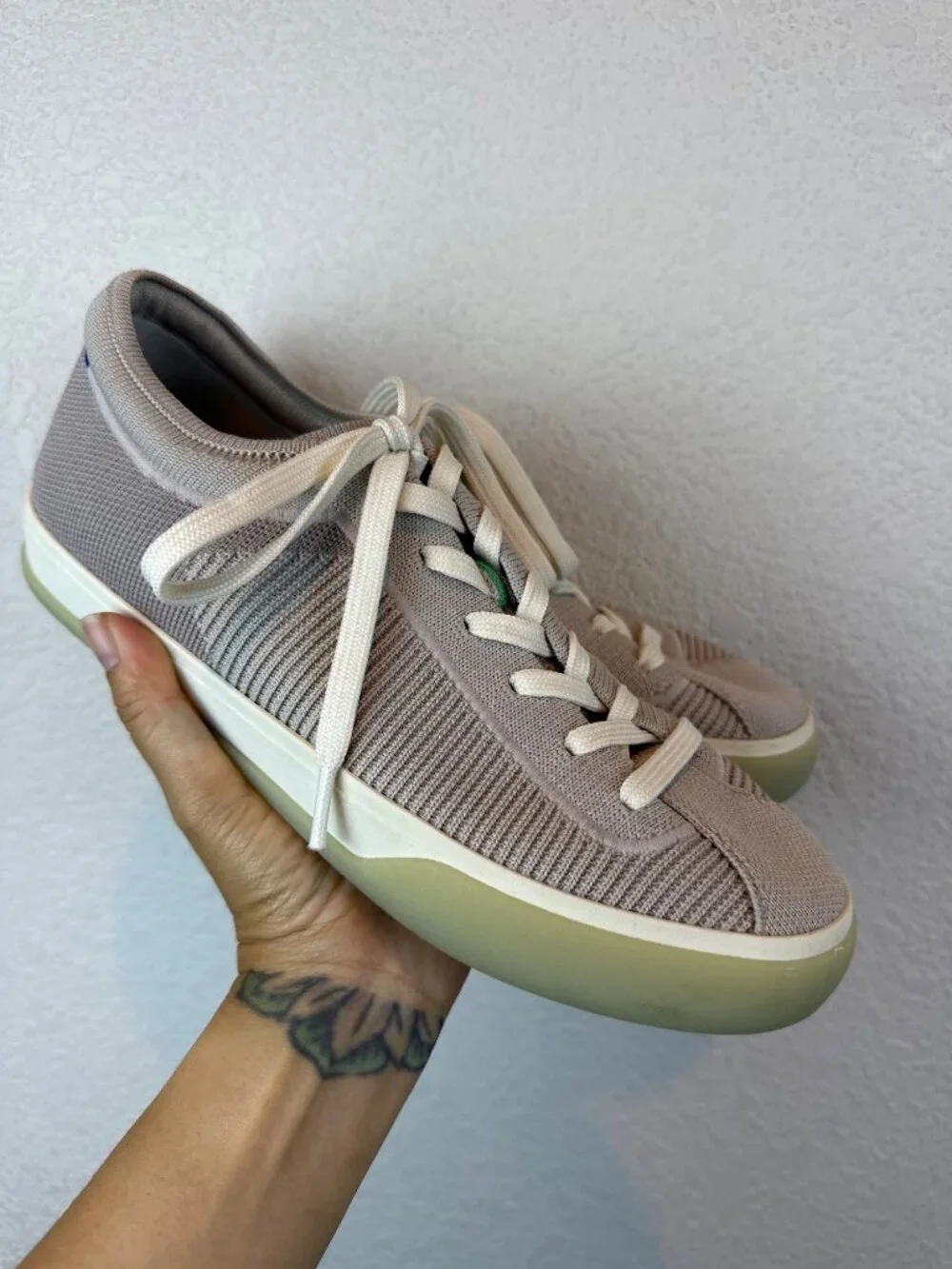 Rothy's The Lace Up Knit Sneakers Taupe Beige Size 8 Washable Comfort Shoes